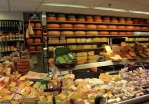 сколько стоит сыр фета, пармезан и маскарпоне в магазине